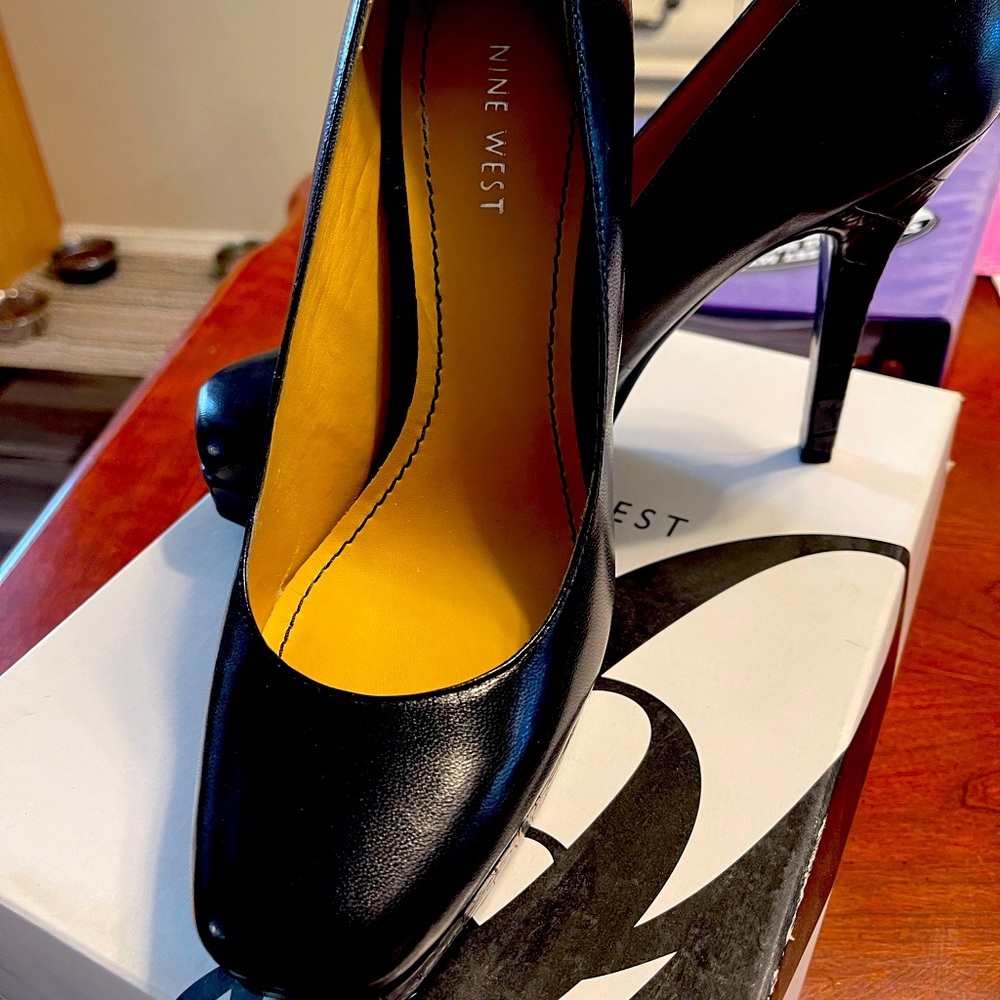 Nine West size 9 heels